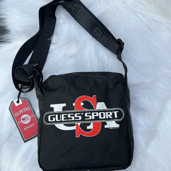 New GUESS Originals Crossbody Sport Bag - Picture 1 of 7